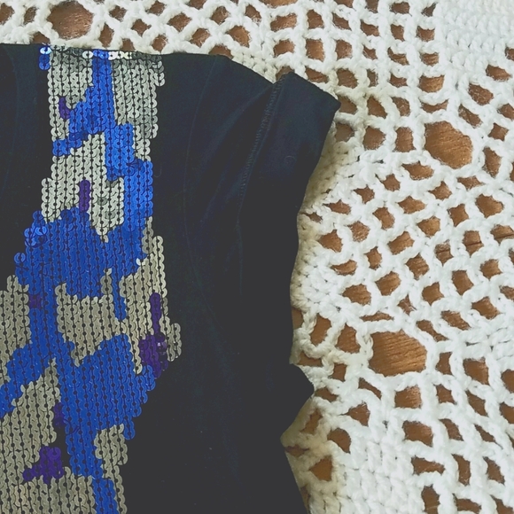 Tristan Sequin Cheta Top - Picture 4 of 11